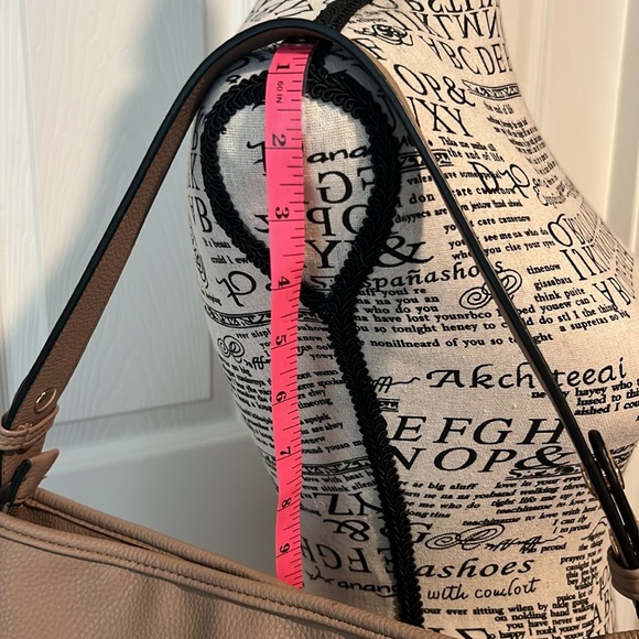 Montana West Pebbled Leather - Picture 4 of 7